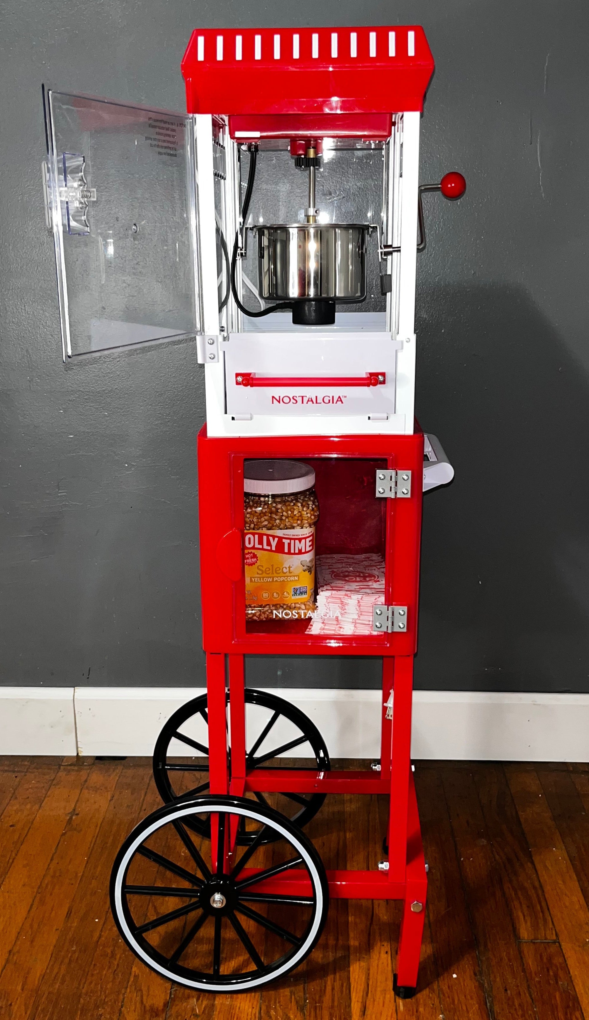 Fresh Popcorn Machine